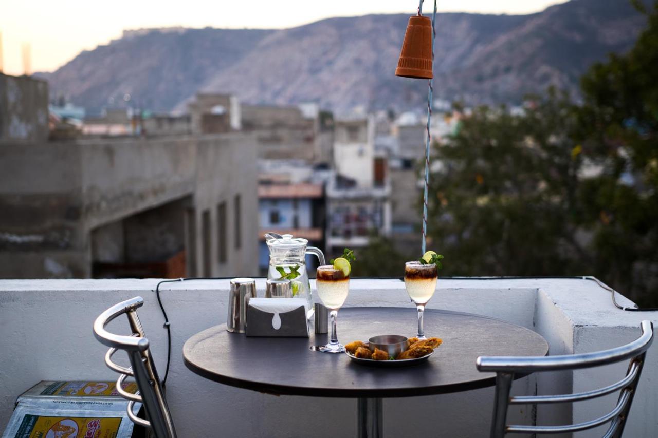 Chillout - A Boutique Hotel & Rooftop Restaurant Jaipur Exterior photo