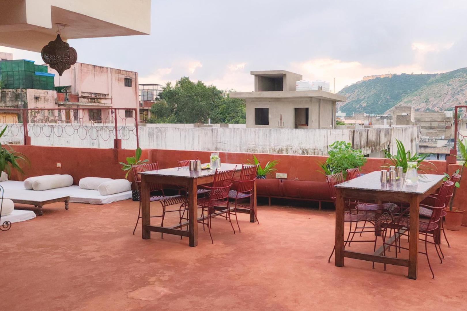 Chillout - A Boutique Hotel & Rooftop Restaurant Jaipur Exterior photo